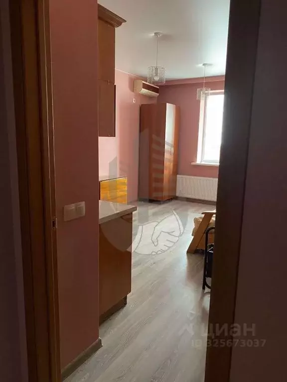 Студия Краснодарский край, Краснодар ул. Гидростроителей, 62к1 (24.0 ... - Фото 1