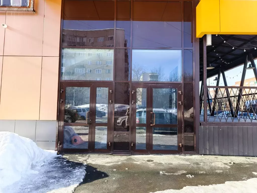 Помещение свободного назначения в Пензенская область, Пенза просп. ... - Фото 2