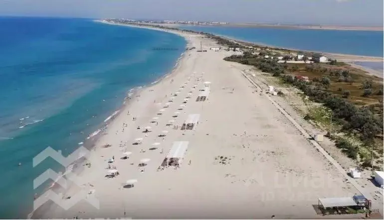 Участок в Крым, Сакский район, Штормовское с/пос, с. Хуторок ул. ... - Фото 1