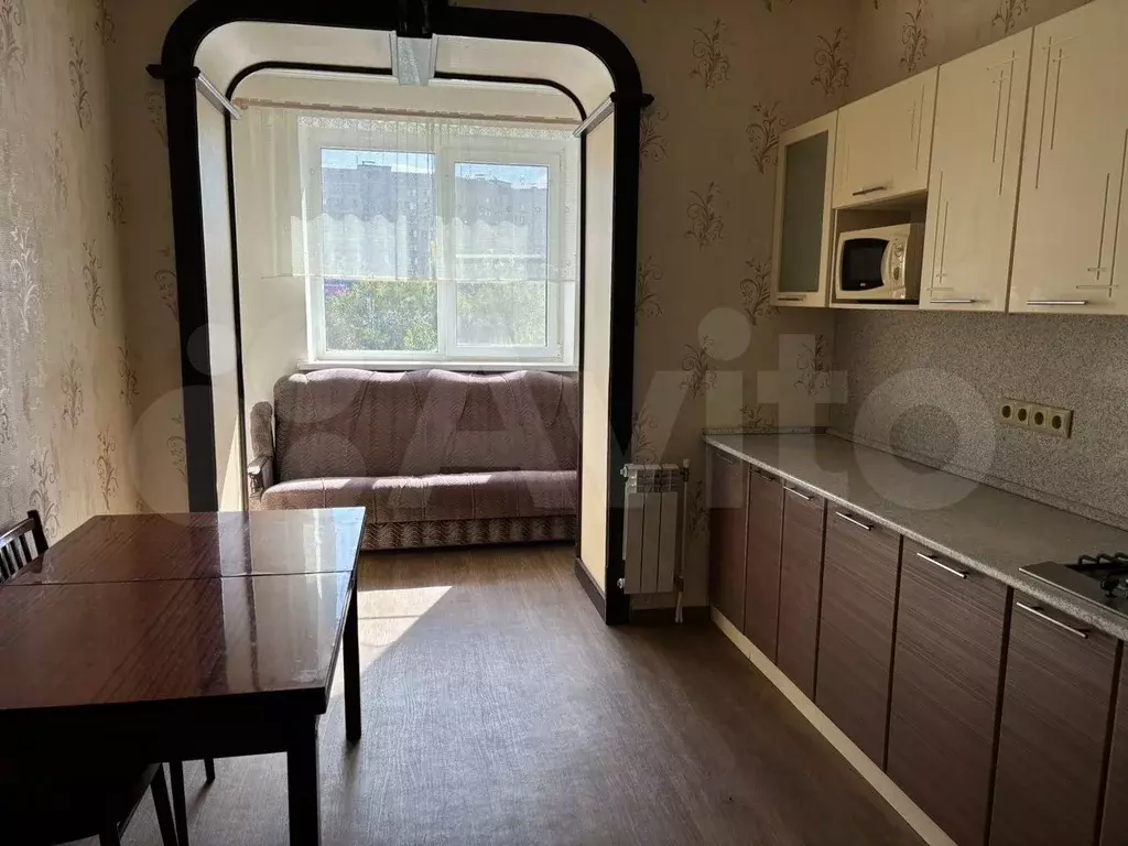 2-к. квартира, 60 м, 2/13 эт. - Фото 0