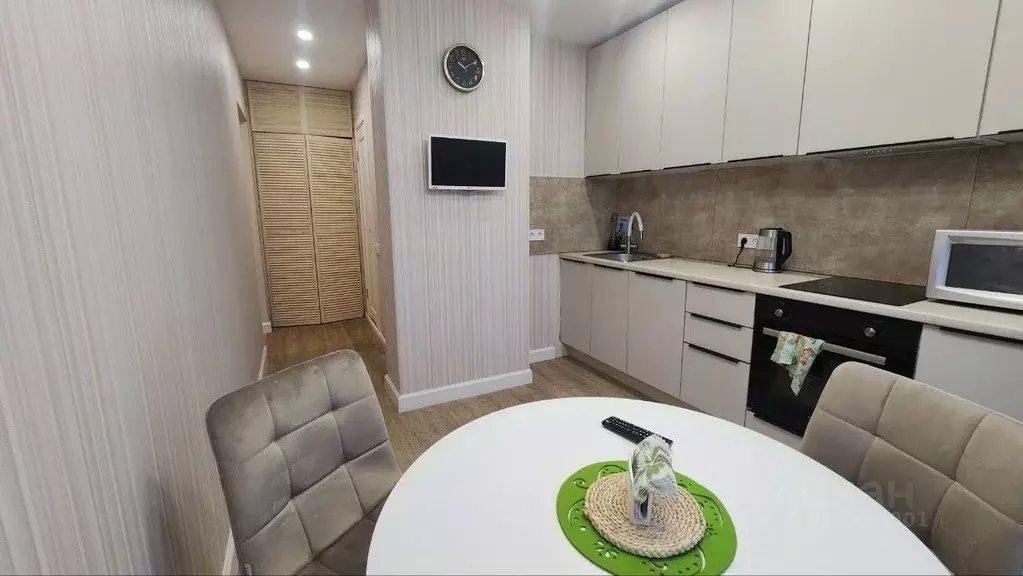 2-к кв. Москва Перекопская ул., 26к1 (53.3 м) - Фото 0