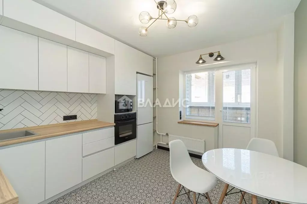 2-к кв. Владимирская область, Владимир просп. Строителей, 9к1 (65.0 м) - Фото 1