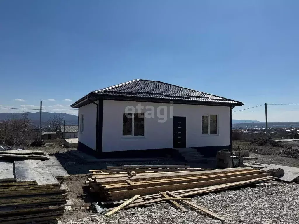 Дом в Краснодарский край, Новороссийск городской округ, Натухаевская ... - Фото 0