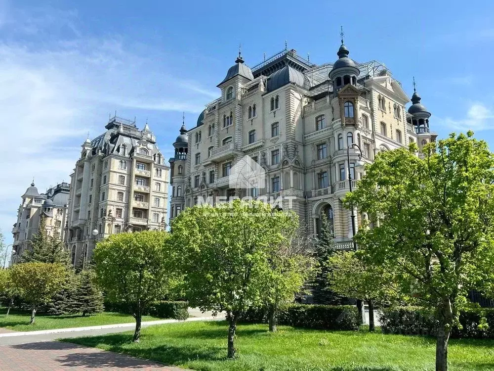 3-к кв. Татарстан, Казань Федосеевская ул., 38 (264.4 м) - Фото 0