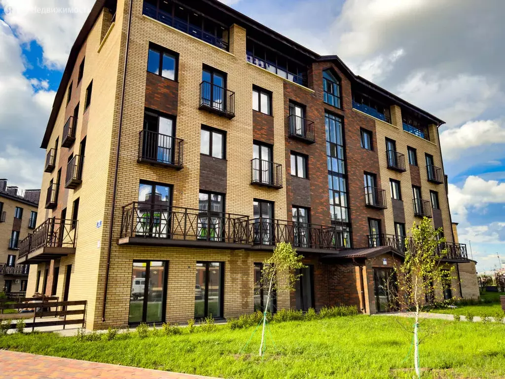 3-комнатная квартира: Октябрьский, жилой комплекс Альпийский квартал ... - Фото 2