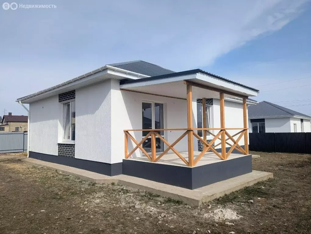 Дом в Симферопольский район, Добровское сельское поселение, село ... - Фото 2