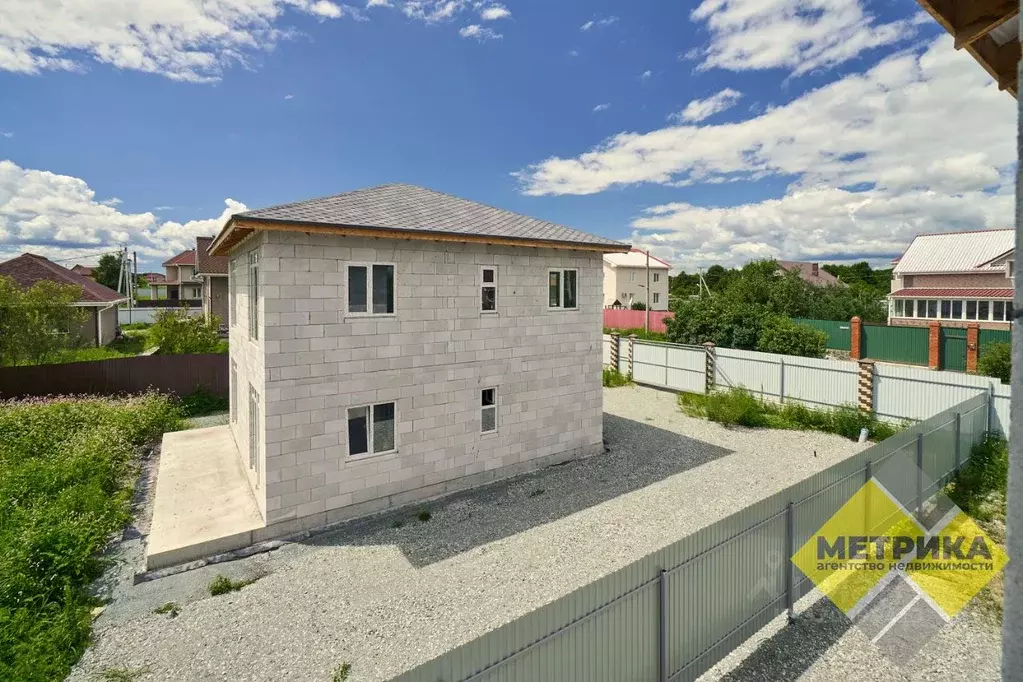 Дом в Приморский край, Артем Молодежная ул. (171 м) - Фото 1