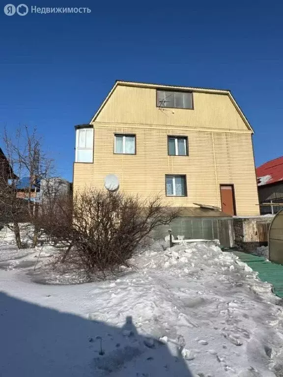 Дом в Улан-Удэ, микрорайон Стеклозавод, улица Батожабая (226.9 м) - Фото 1