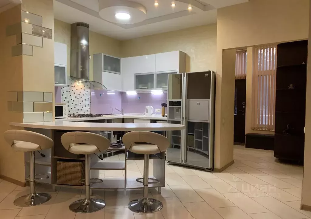 Дом в Крым, Симферополь ул. Аральская (280 м) - Фото 1