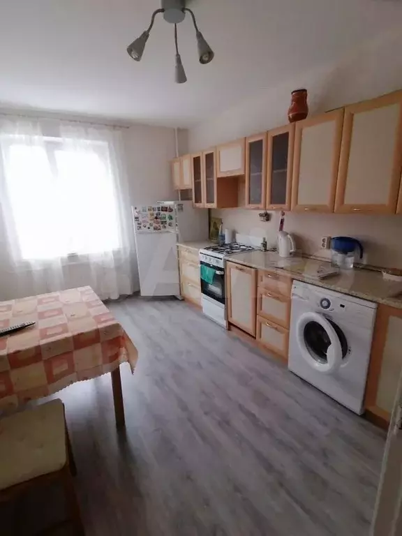 1-к. квартира, 40 м, 4/10 эт. - Фото 0
