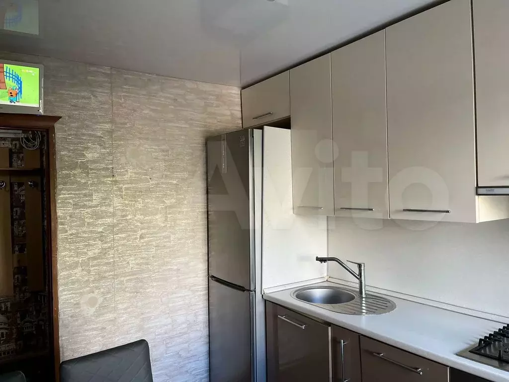 3-к. квартира, 64 м, 2/9 эт. - Фото 0