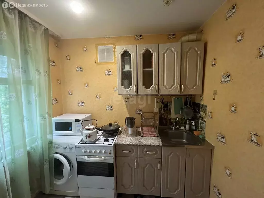 1-комнатная квартира: Сыктывкар, улица Комарова, 13 (30 м) - Фото 1
