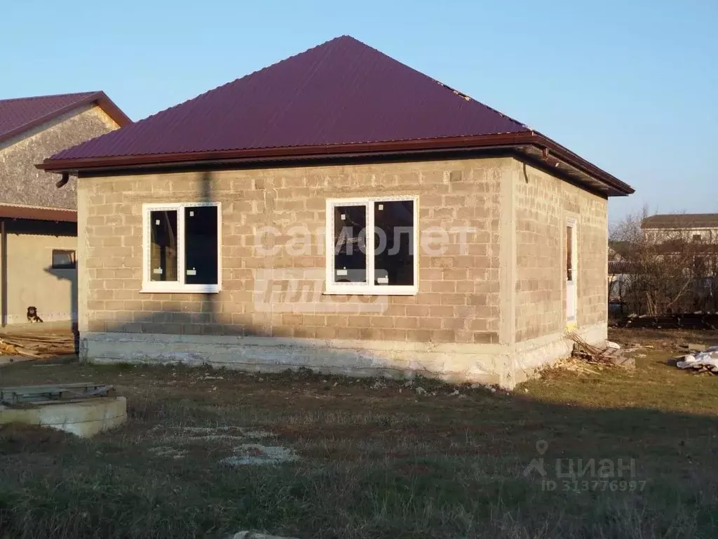 Дом в Краснодарский край, Абинск Темрюкская ул. (70 м) - Фото 1