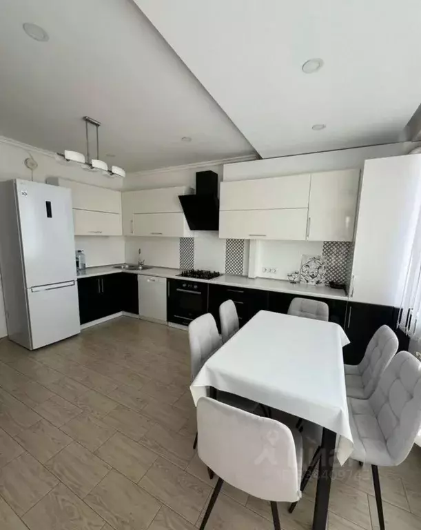 2-к кв. Крым, Симферополь ул. Смольная, 25А (80.0 м) - Фото 2