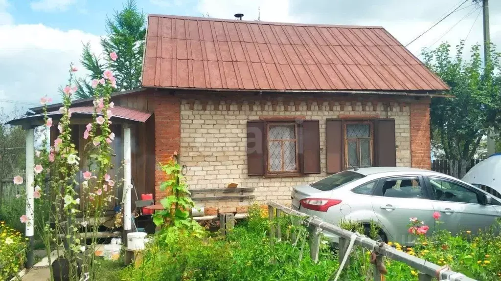 Дом в Башкортостан, Стерлитамакский район, Наумовский сельсовет, ... - Фото 1