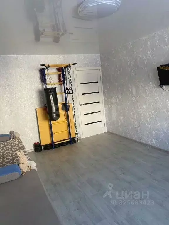 3-к кв. Тюменская область, Тюмень ул. Павла Шарова, 9 (86.6 м) - Фото 1