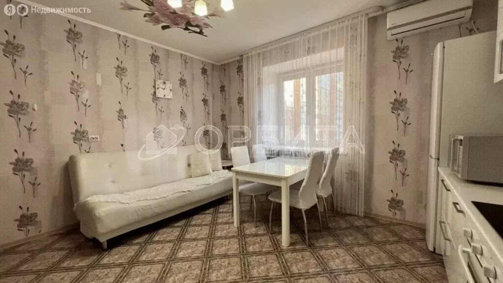 2-комнатная квартира: Тюмень, Солнечный проезд, 7 (87.7 м) - Фото 0