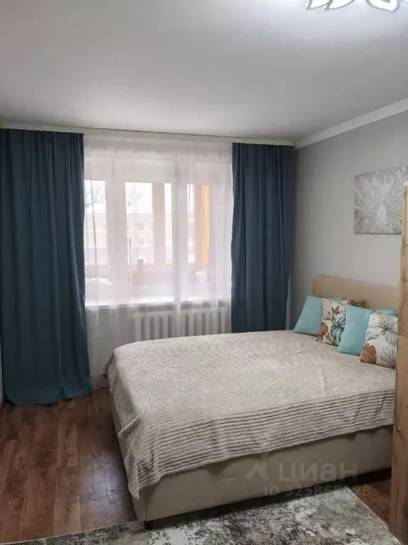 1-к кв. Тюменская область, Тюмень ул. 50 лет Октября, 24к1 (40.0 м) - Фото 2