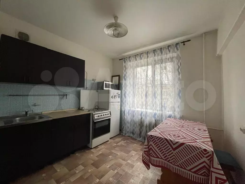 1-к. квартира, 39 м, 4/4 эт. - Фото 1