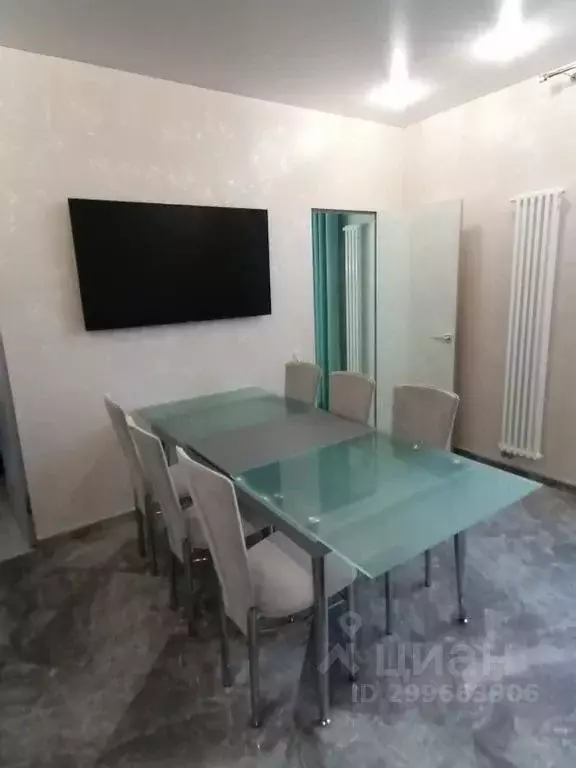 3-к кв. Карелия, Петрозаводск Береговая ул., 2 (63.0 м) - Фото 1