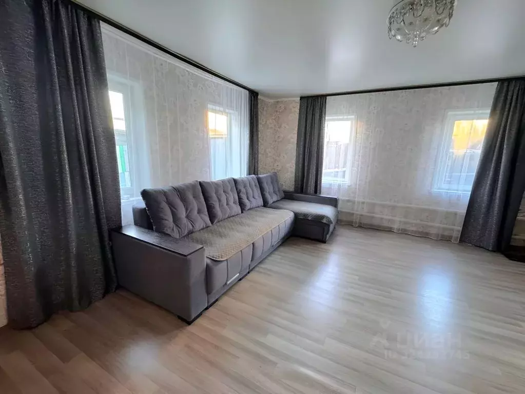 Дом в Омская область, Омск ул. Сазонова (60 м) - Фото 1