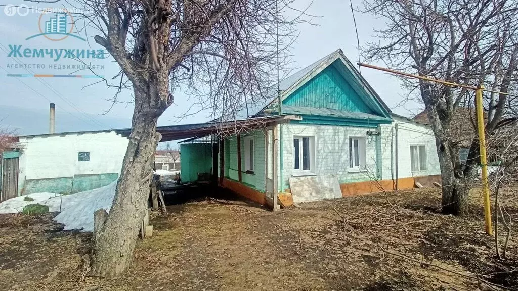 Дом в село Никольское-на-Черемшане, улица Куйбышева (70 м) - Фото 1