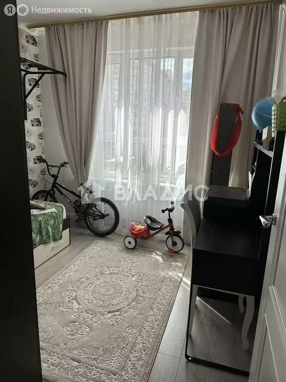 3-комнатная квартира: посёлок городского типа Лопатино, Солнечный ... - Фото 0