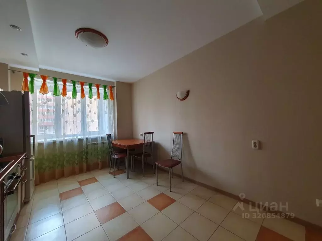 2-к кв. Ульяновская область, Ульяновск пер. 2-й Мира, 26 (79.0 м) - Фото 1