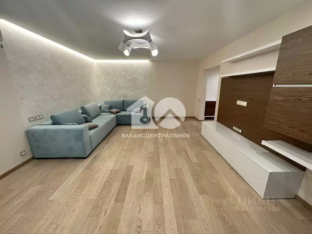 Квартира, 2 комнаты, 67.8 м - Фото 0
