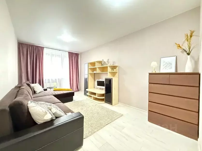 1-к кв. Татарстан, Казань ул. Сибгата Хакима, 50 (50.0 м) - Фото 1
