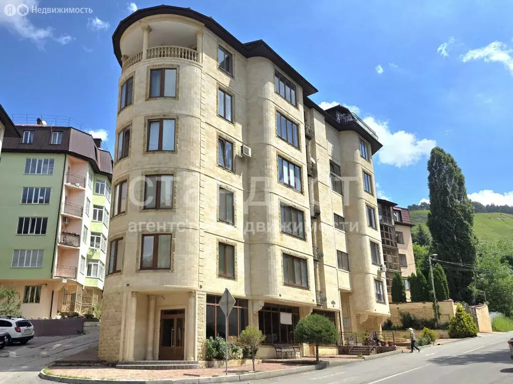 2-комнатная квартира: Кисловодск, улица Декабристов, 37Б (70 м) - Фото 0
