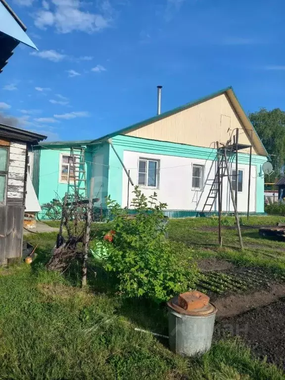 Дом в Мордовия, Рузаевский район, с. Левжа ул. Тарханка, 33 (100 м) - Фото 1