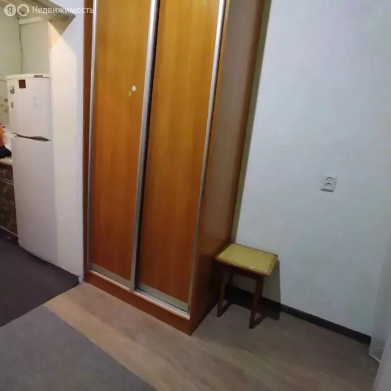 1-комнатная квартира: Великий Новгород, улица Зелинского, 26 (13 м) - Фото 0