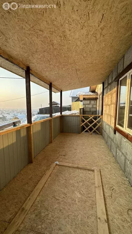 Дом в село Нижний Саянтуй, ДНТ Багульник, 1-й квартал (200 м) - Фото 1