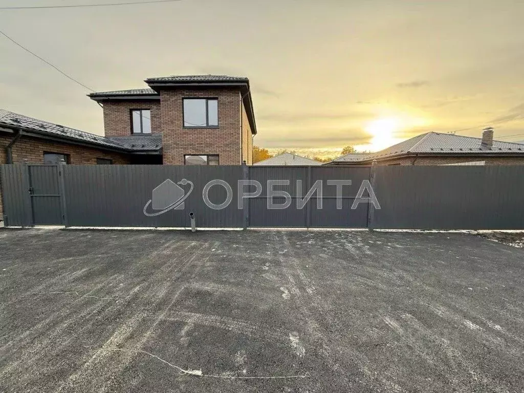 Дом в Тюменская область, Тюменский муниципальный округ, пос. ... - Фото 1