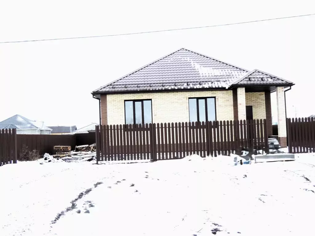 Коттедж в Омская область, Омск ул. 30 лет МЧС (100 м) - Фото 2