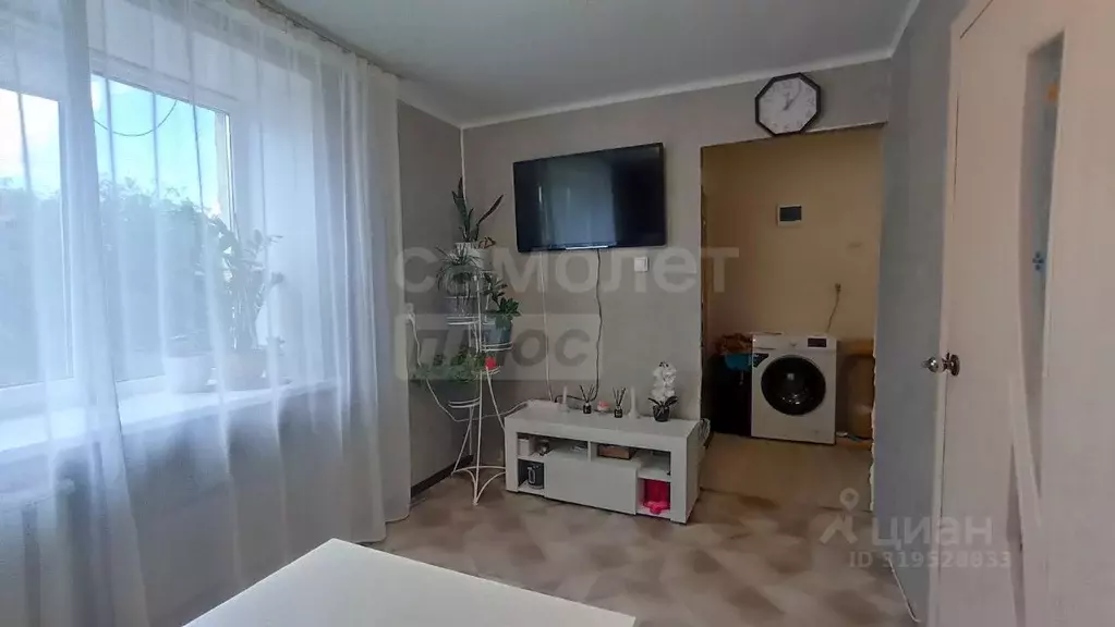 2-к кв. Оренбургская область, Оренбург Братская ул., 8/3к2 (22.8 м) - Фото 0