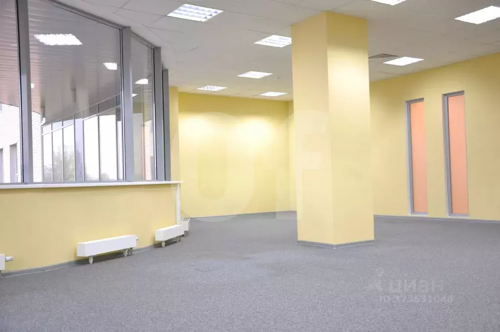 Офис в Московская область, Химки городской округ, д. Дубровки ул. ... - Фото 1