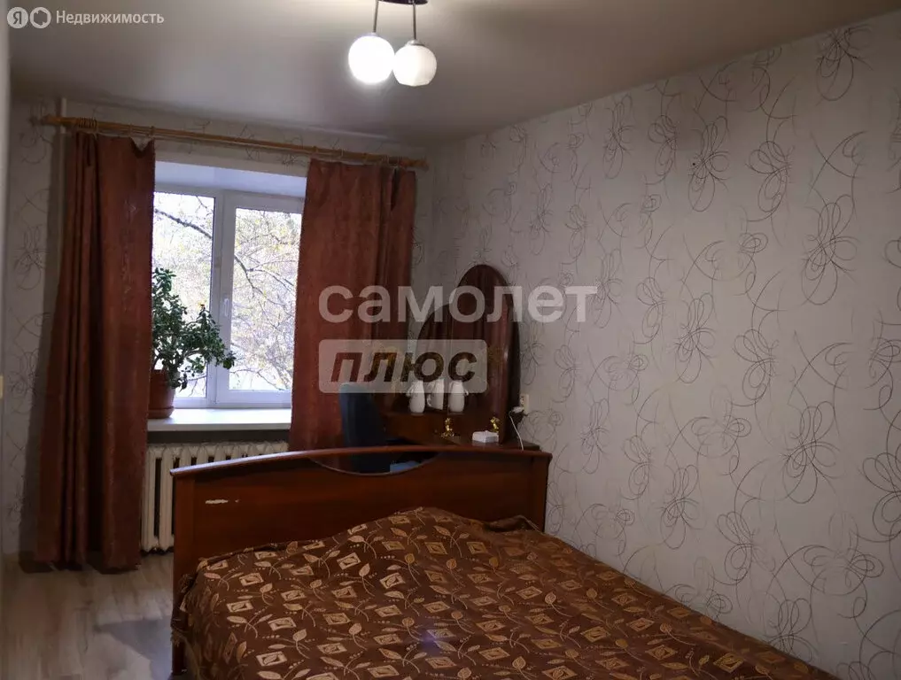 3-комнатная квартира: Курган, улица Радионова, 32 (58.9 м) - Фото 1