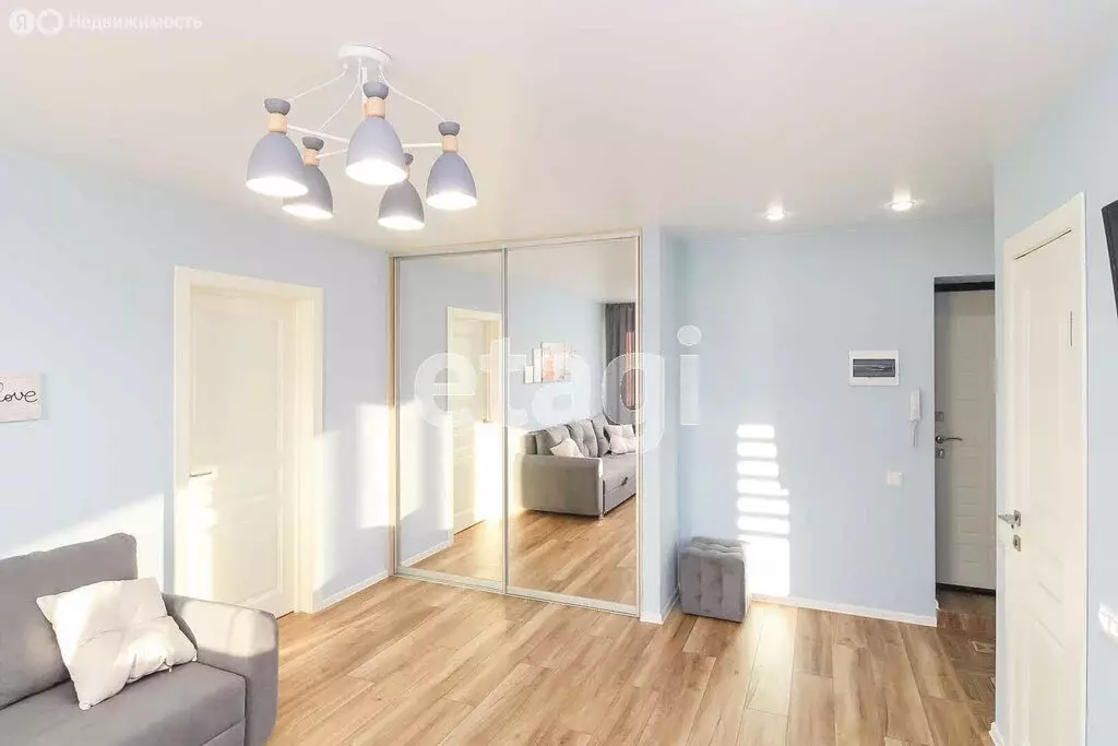 2-комнатная квартира: Тюмень, Индустриальная улица, 49 (41.7 м) - Фото 2