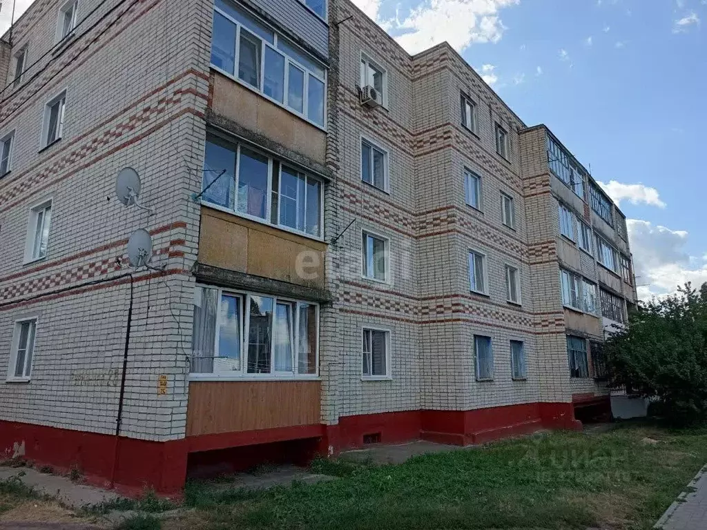 3-к кв. Белгородская область, Валуйки ул. Фурманова, 28 (66.7 м) - Фото 1