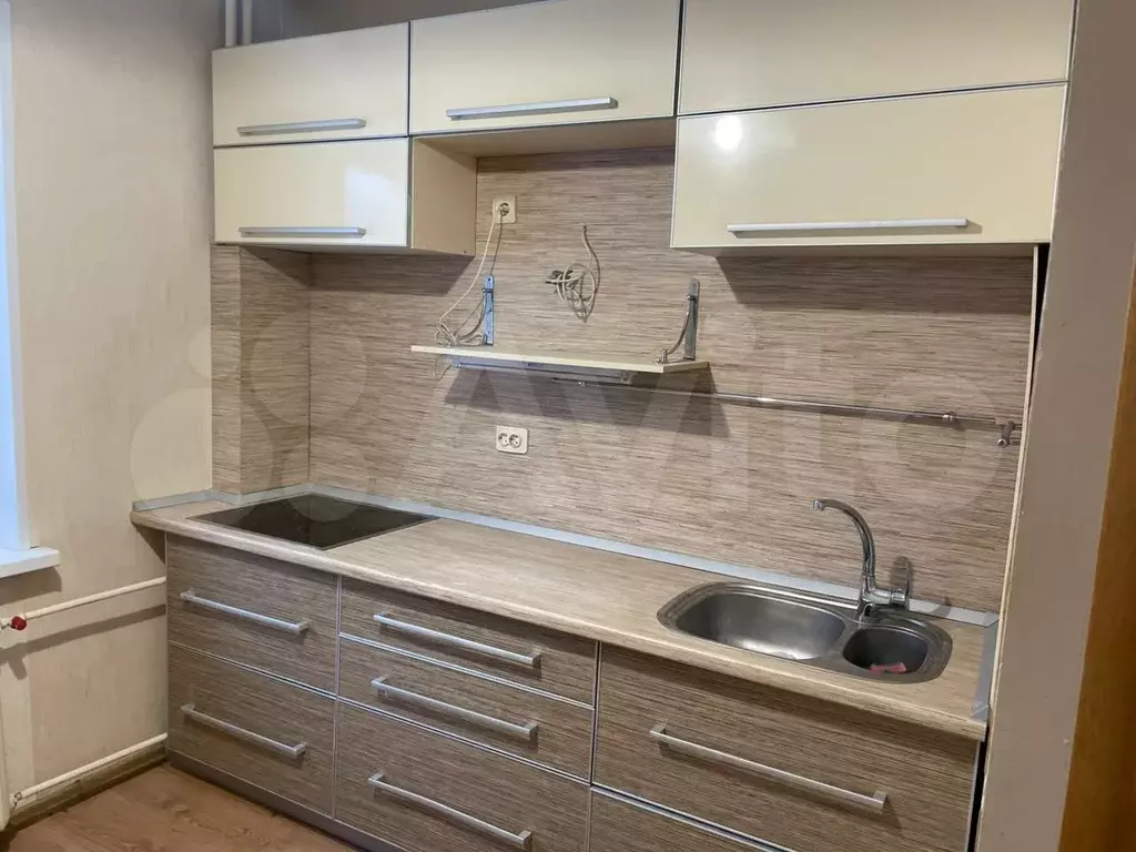 2-к. квартира, 56 м, 1/9 эт. - Фото 0