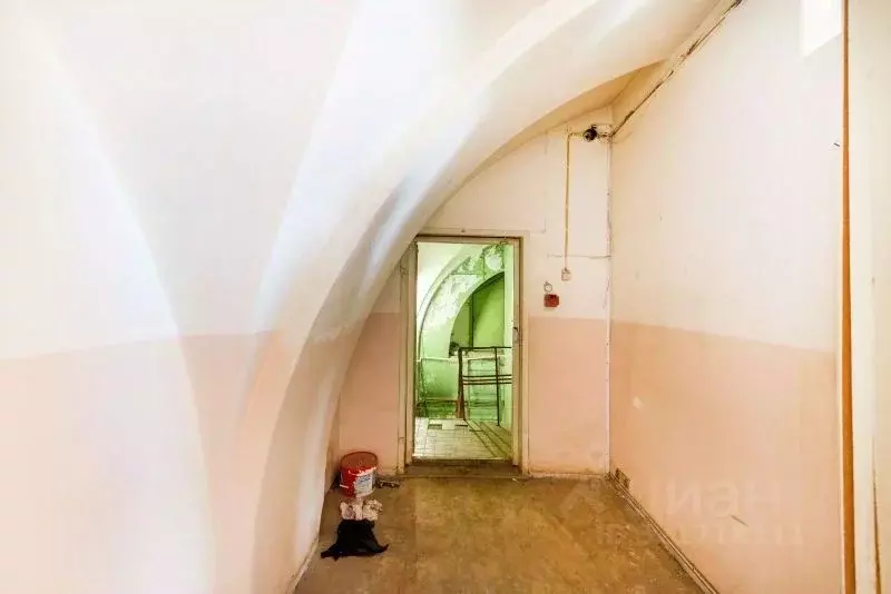Торговая площадь в Санкт-Петербург ул. Комсомола, 2 (55 м) - Фото 1