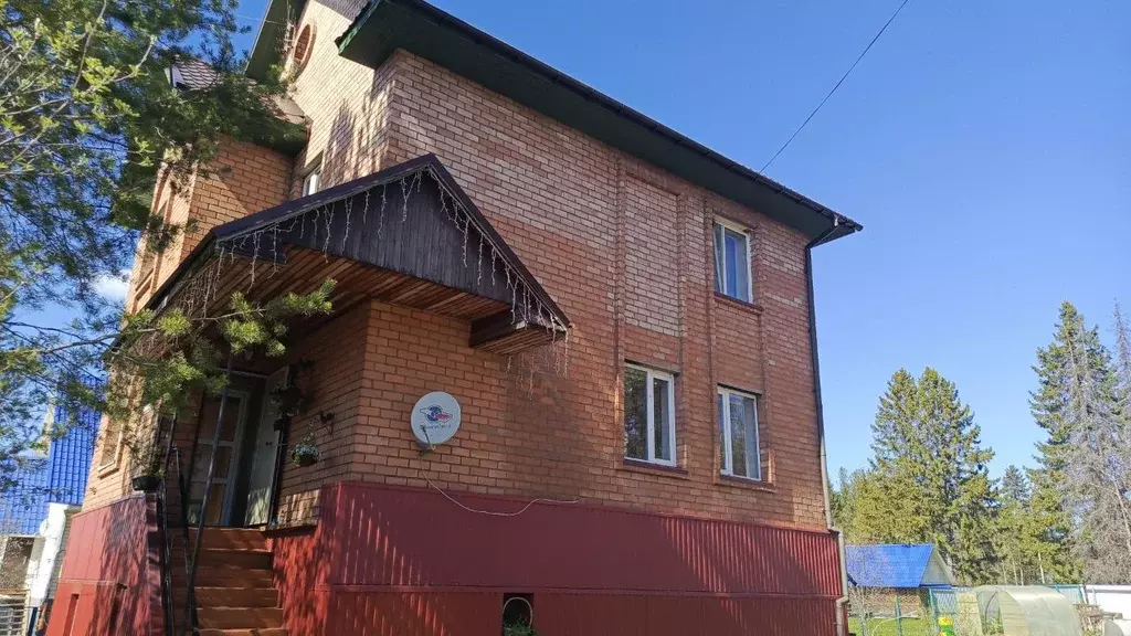 Коттедж в Коми, Сыктывкар городской округ, Краснозатонский пгт ул. ... - Фото 1