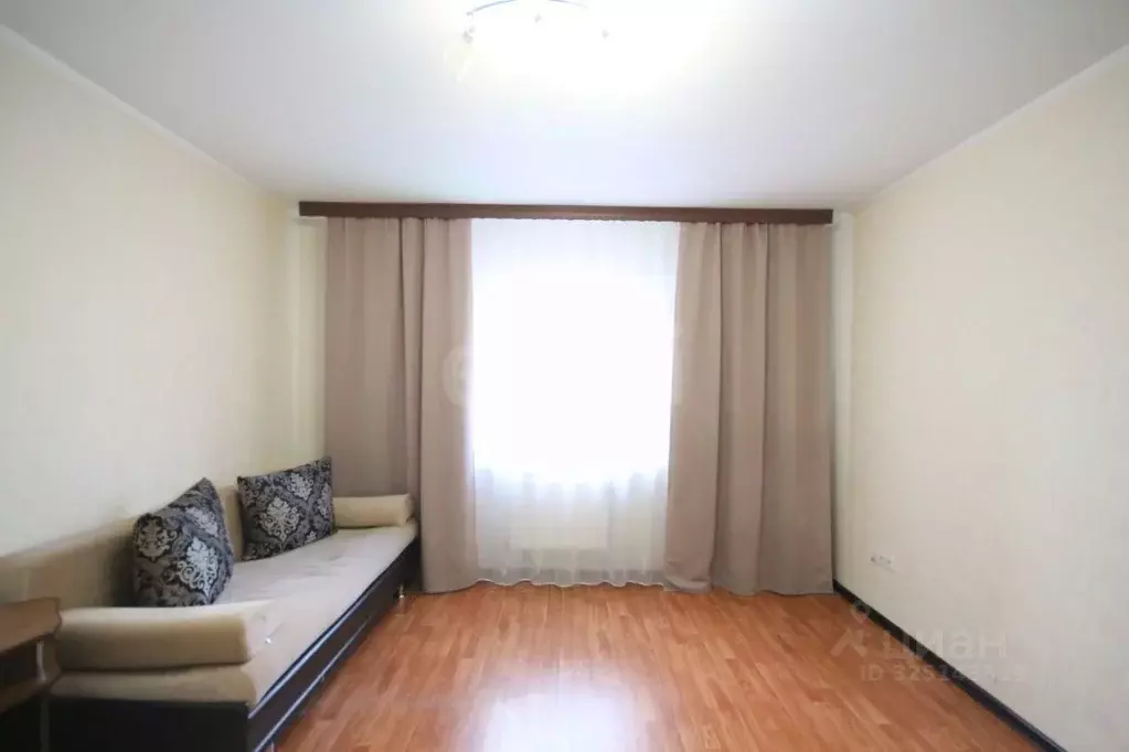 1-к кв. Ямало-Ненецкий АО, Новый Уренгой Оптимистов мкр, 4/3 (44.3 м) - Фото 1