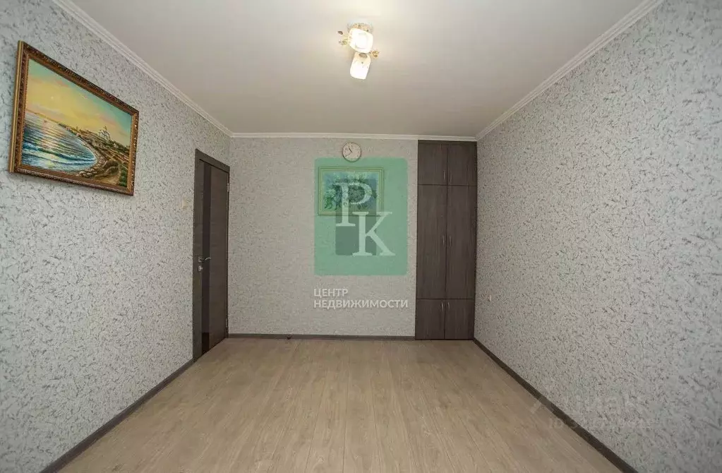 2-к кв. Севастополь просп. Октябрьской Революции, 25 (42.6 м) - Фото 2