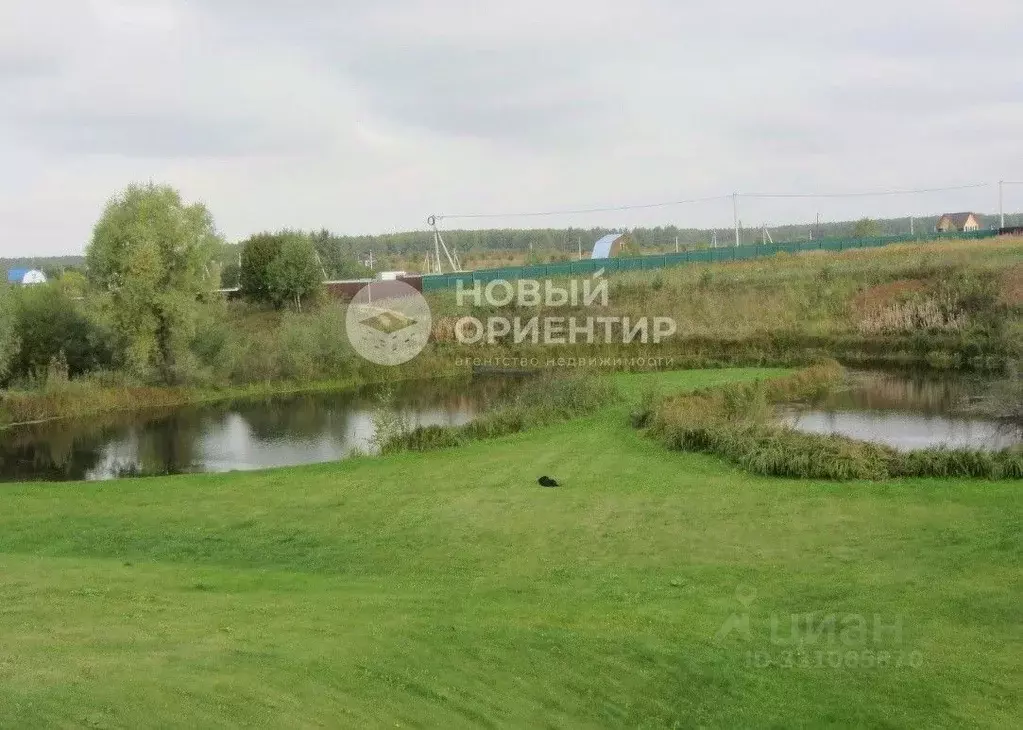 Участок в Свердловская область, Каменский муниципальный округ, д. ... - Фото 1