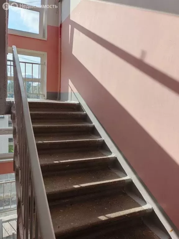 3-комнатная квартира: Великий Новгород, район Красное Поле, Заставная ... - Фото 0