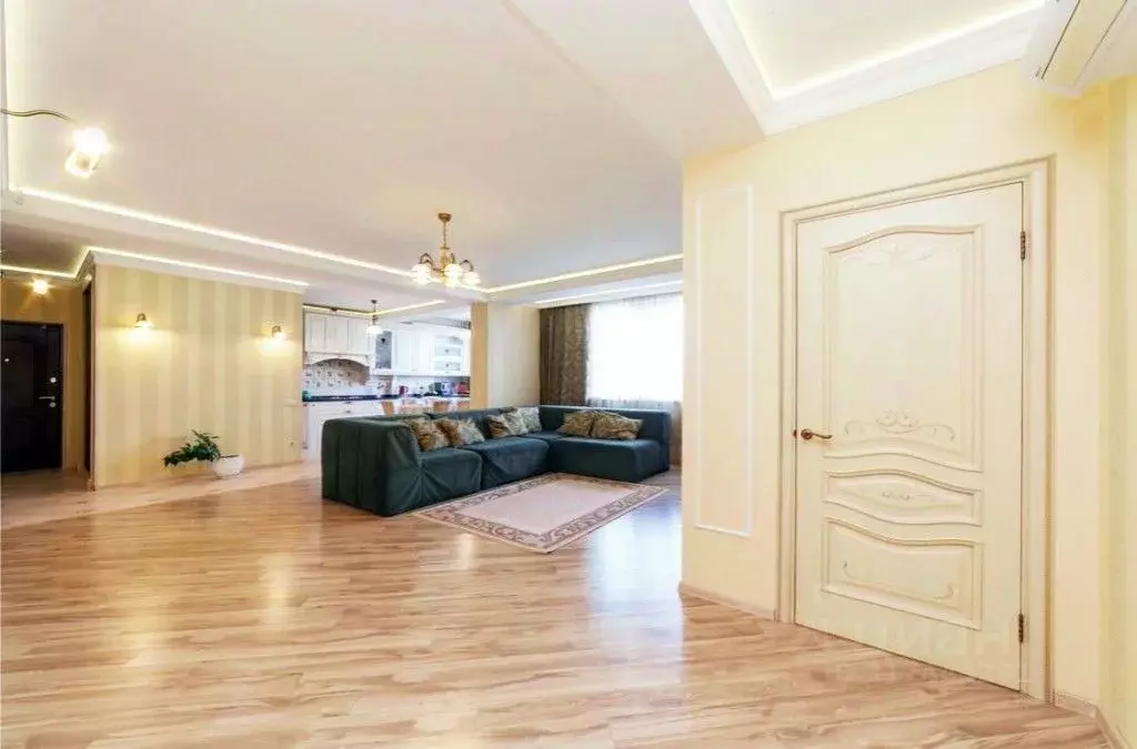 5-к кв. Крым, Симферополь просп. Победы, 74А (145.0 м) - Фото 1