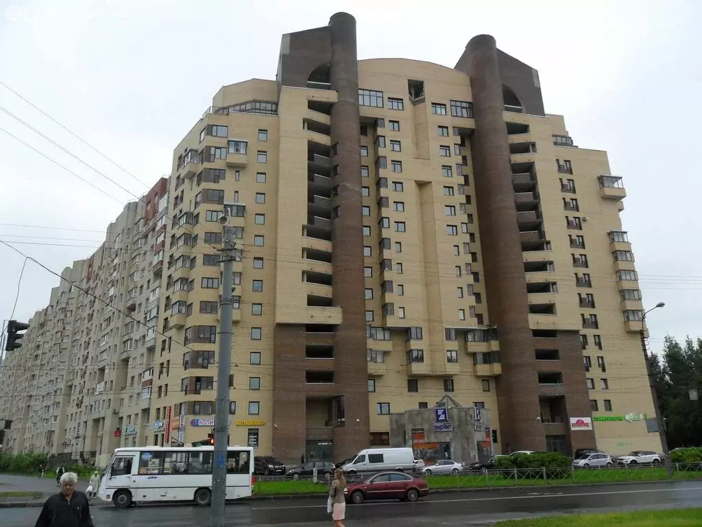3-комнатная квартира: Санкт-Петербург, Коломяжский проспект, 28к3 ... - Фото 0